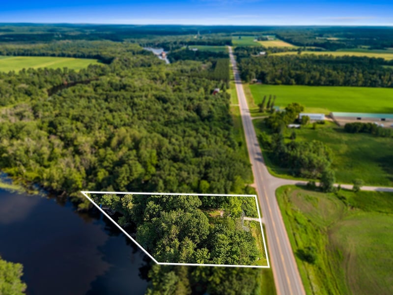N6487 St 47/55 Hw, Shawano, WI 54166