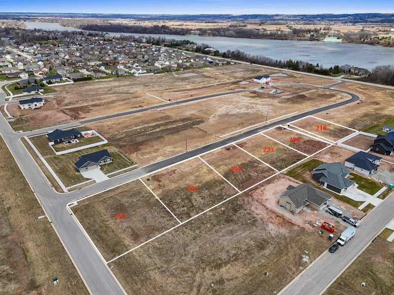 403 Brookline Ave #231, De Pere, WI 54115