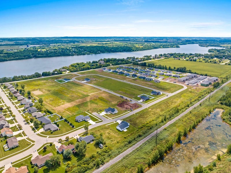 386 Lansdowne St #251, De Pere, WI 54115