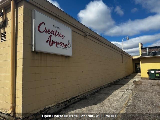1038 Main St, Oconto, WI 54153-1538