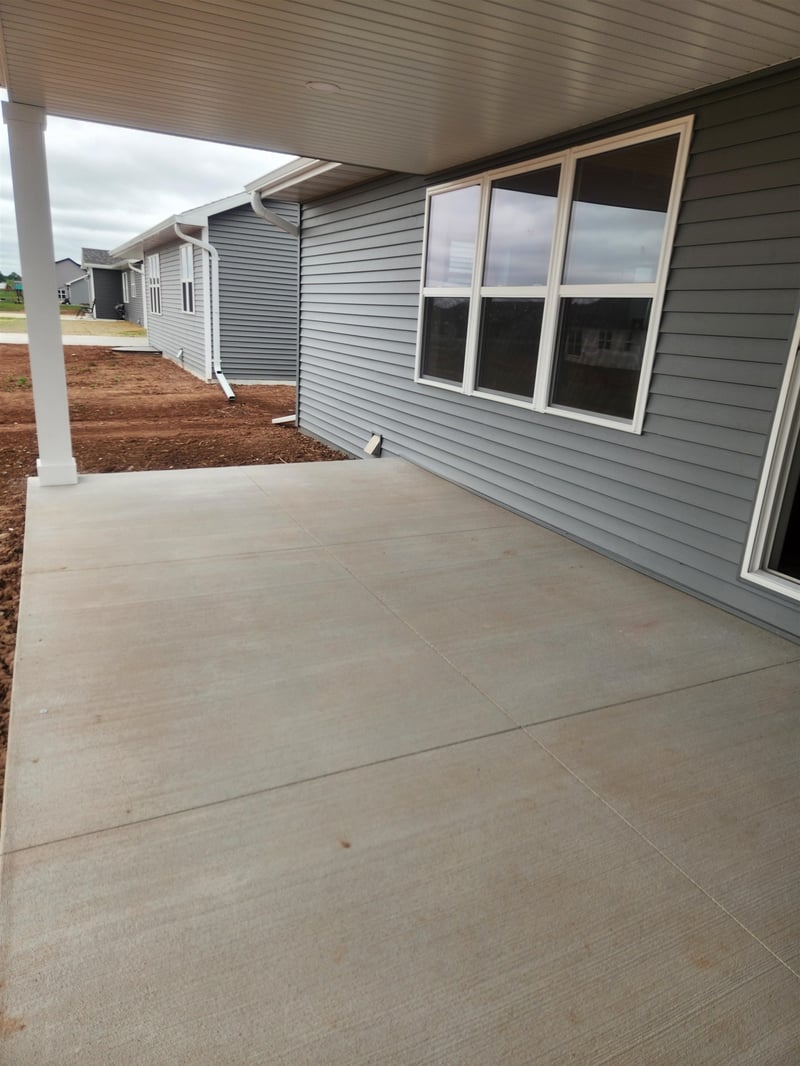 2017 Red Fox Ln, Kaukauna, WI 54130