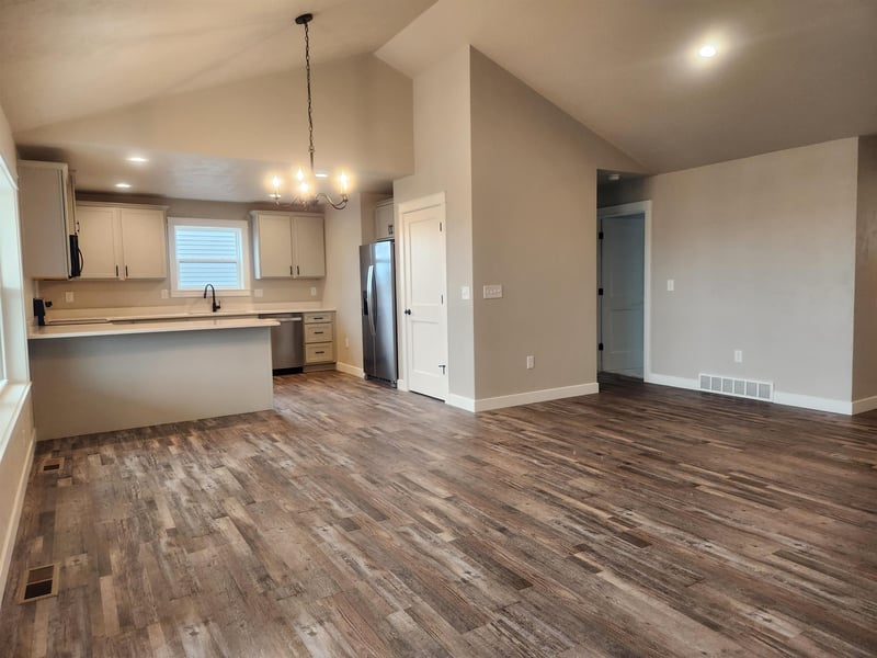 2017 Red Fox Ln, Kaukauna, WI 54130