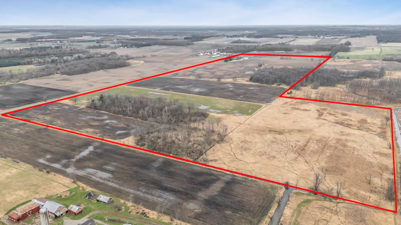 9266 Town Line Rd, Larsen, WI 54947