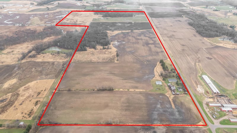 9266 Town Line Rd, Larsen, WI 54947
