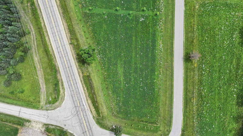 River Bend Ln #9-10, Cecil, WI 54111