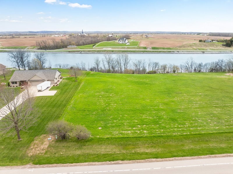 4225 Lost Dauphin Rd #1, De Pere, WI 54115