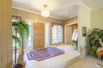 4527 Choctaw Trl, Green Bay, WI 54313-9509