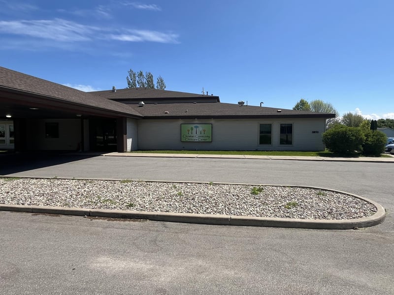 3870 Jackson St, Oshkosh, WI 54901-9701