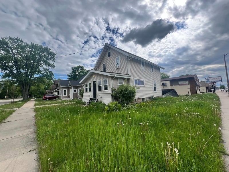 1223 Harriman St, Appleton, WI 54911