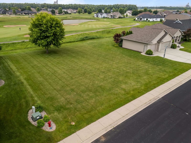 563 Royal St Pats Dr, Wrightstown, WI 54180