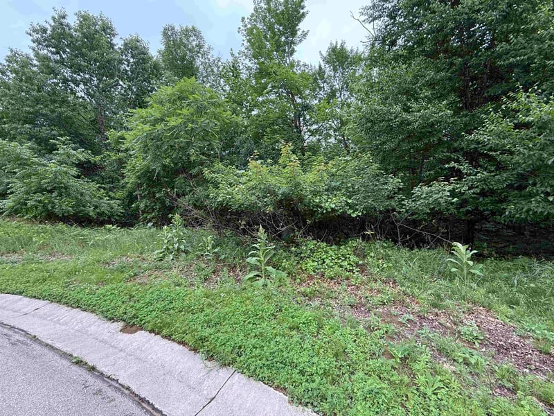 Fir Ct #22, Oconto, WI 54153