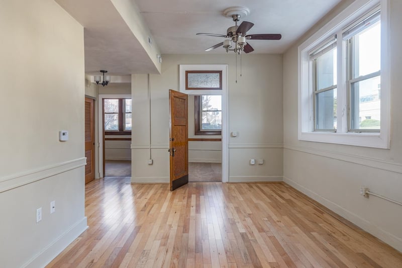 105 Washington Ave #001, Oshkosh, WI 54901-4930