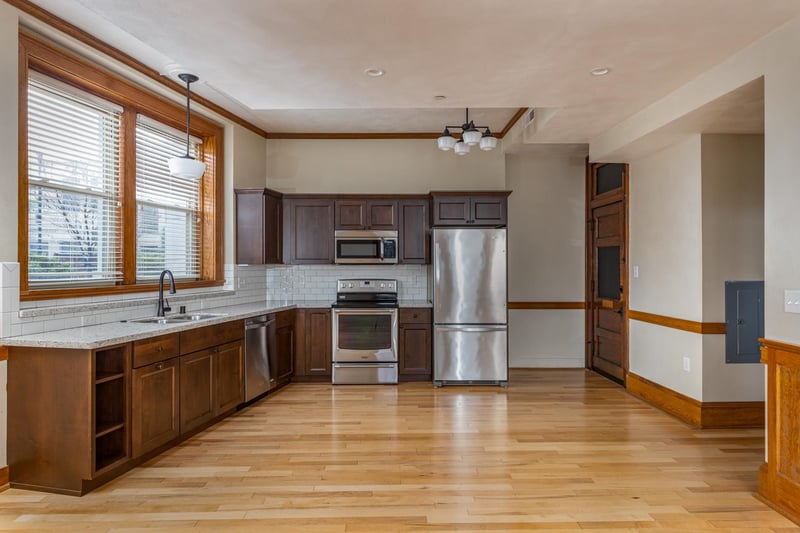 105 Washington Ave #002, Oshkosh, WI 54901