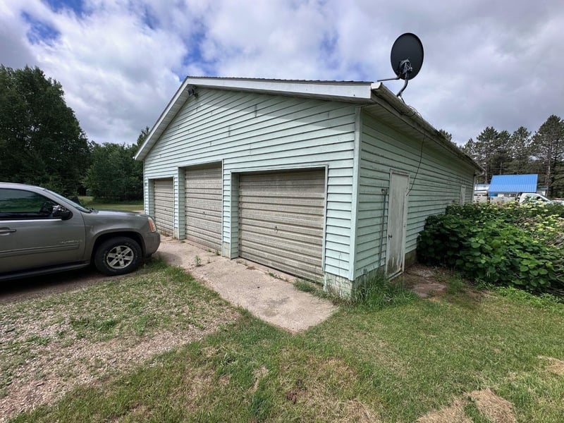 8501 River Rd, Suring, WI 54174-8515