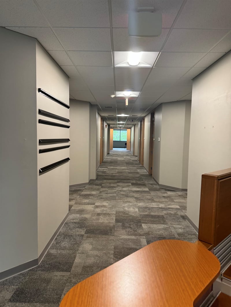 1088 Springhurst Dr, Green Bay, WI 54304