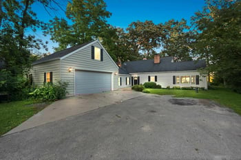 3390 Fond Du Lac Rd, Oshkosh, WI 54902-7319