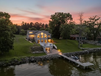 3896 Highland Shore Ln, Oshkosh, WI 54904-9368