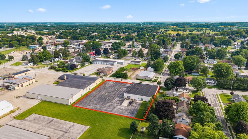 1828 Park Ave, New Holstein, WI 53061