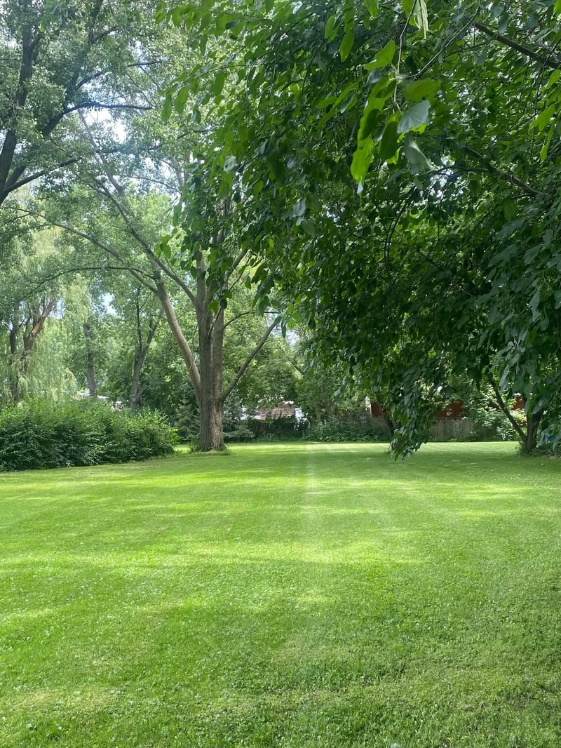 1025 Oneida St, Menasha, WI 54952