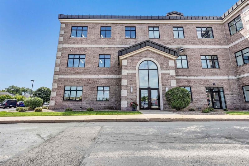 325 Reid St, De Pere, WI 54115