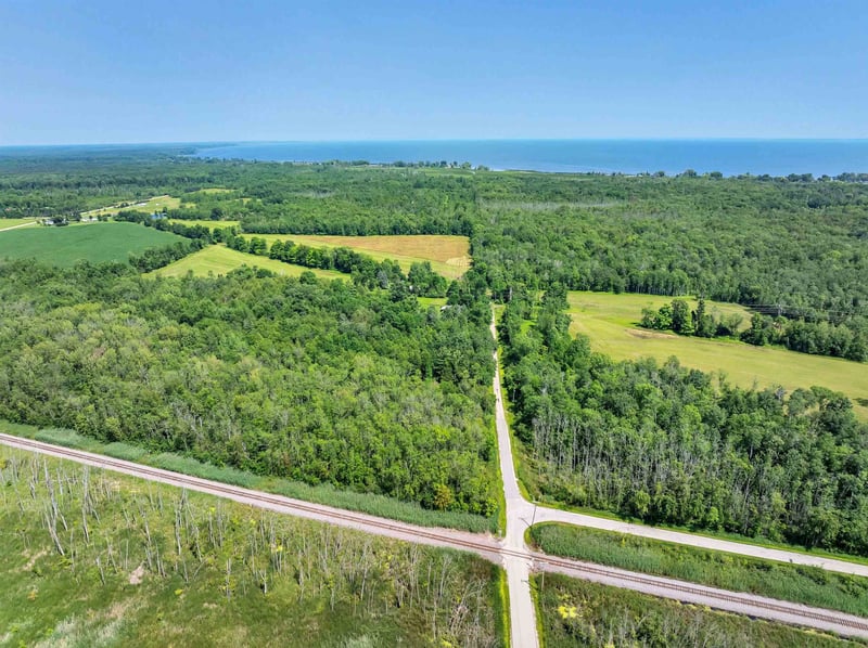 2059 Maple Grove School Rd, Oconto, WI 54153-9794