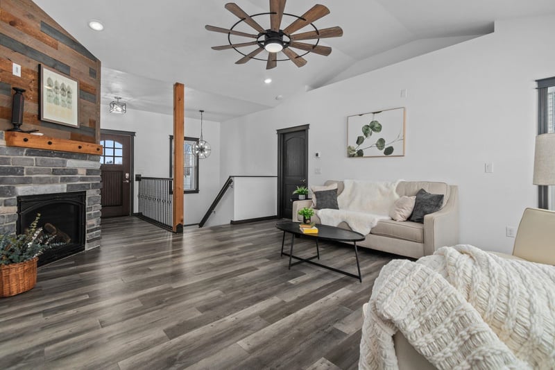 3815 Stonewall Dr, De Pere, WI 54115