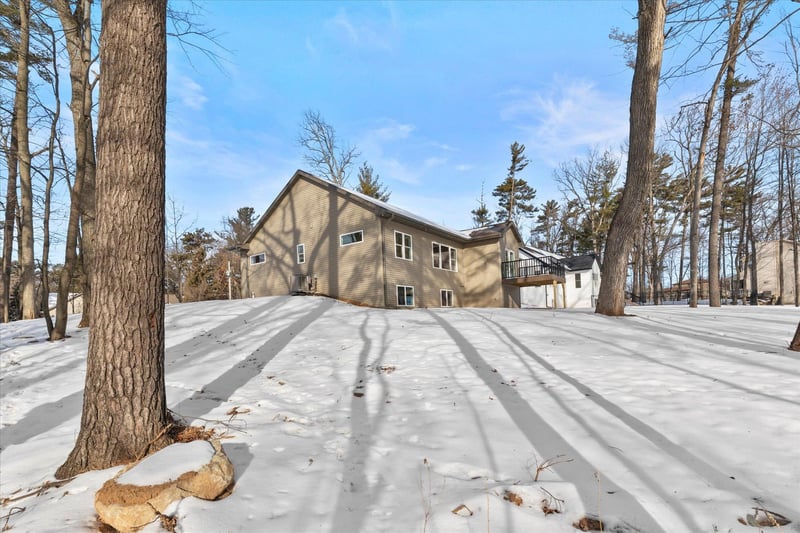 1108 Pinecrest Rd, Green Bay, WI 54313