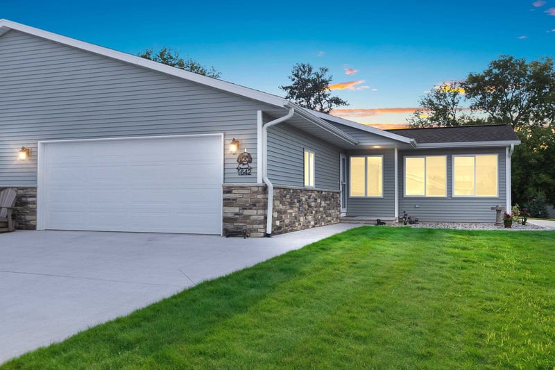 1642 Balsam Ct, Shawano, WI 54166