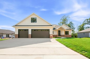 3224 Eclipse Dr, Green Bay, WI 54311
