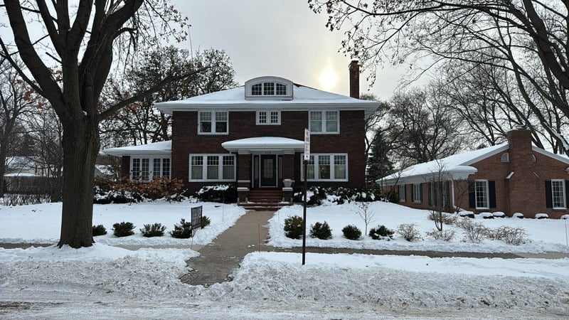 628 Emilie St, Green Bay, WI 54301-3217