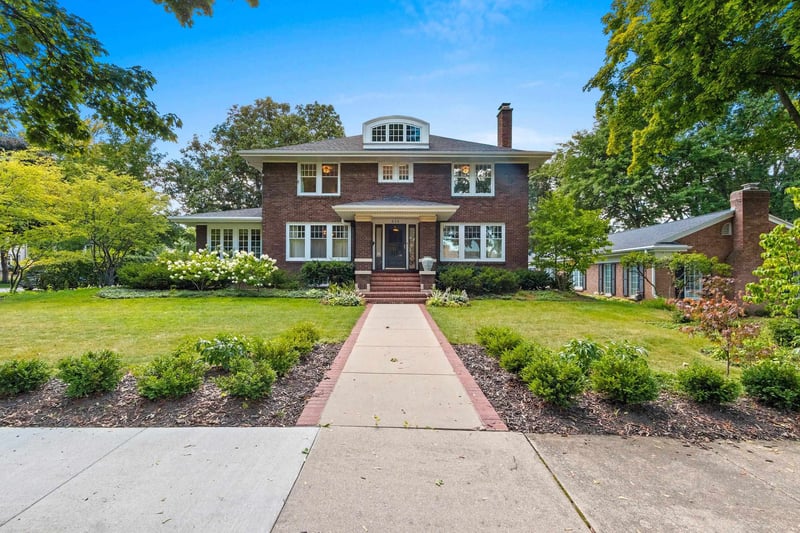 628 Emilie St, Green Bay, WI 54301-3217