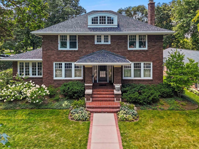 628 Emilie St, Green Bay, WI 54301-3217