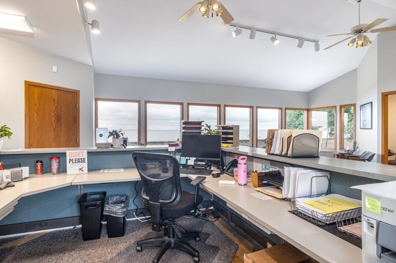 1650 Main St, Oshkosh, WI 54902-6987