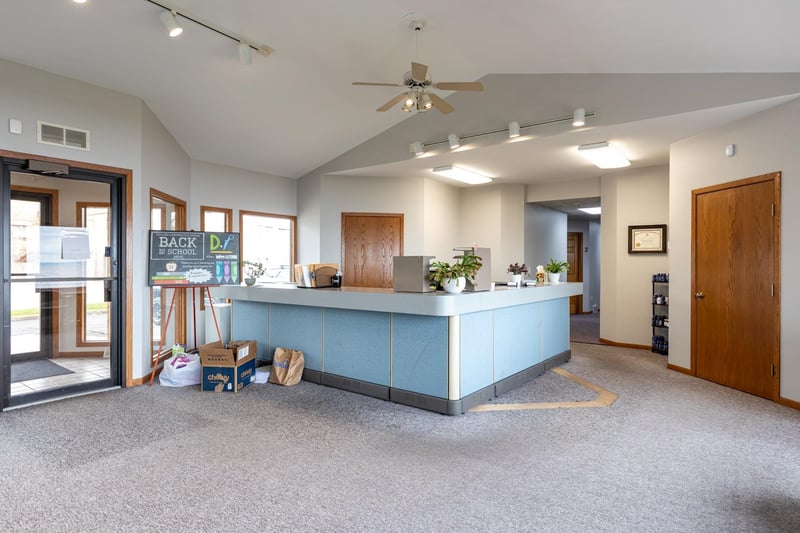 1650 Main St, Oshkosh, WI 54902-6987