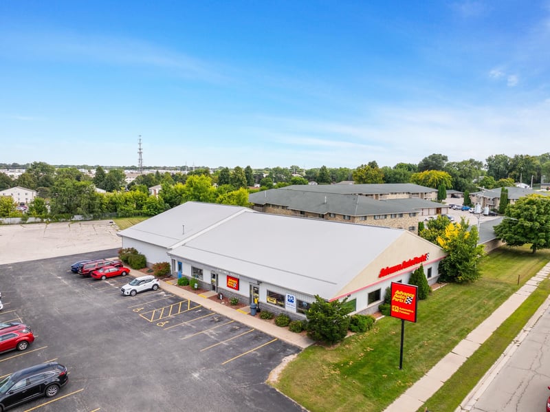 821 Lime Kiln Rd, Green Bay, WI 54302-3807