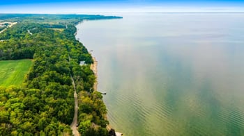 5361 Edgewater Beach Rd, Green Bay, WI 54311