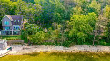 5361 Edgewater Beach Rd, Green Bay, WI 54311