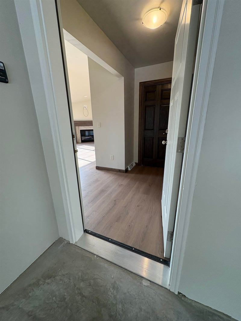 3876 Meunier Ln, Green Bay, WI 54311