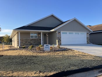 3876 Meunier Ln, Green Bay, WI 54311