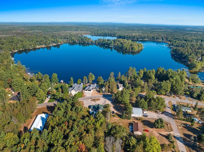 15376 County Road W, Crivitz, WI 54114