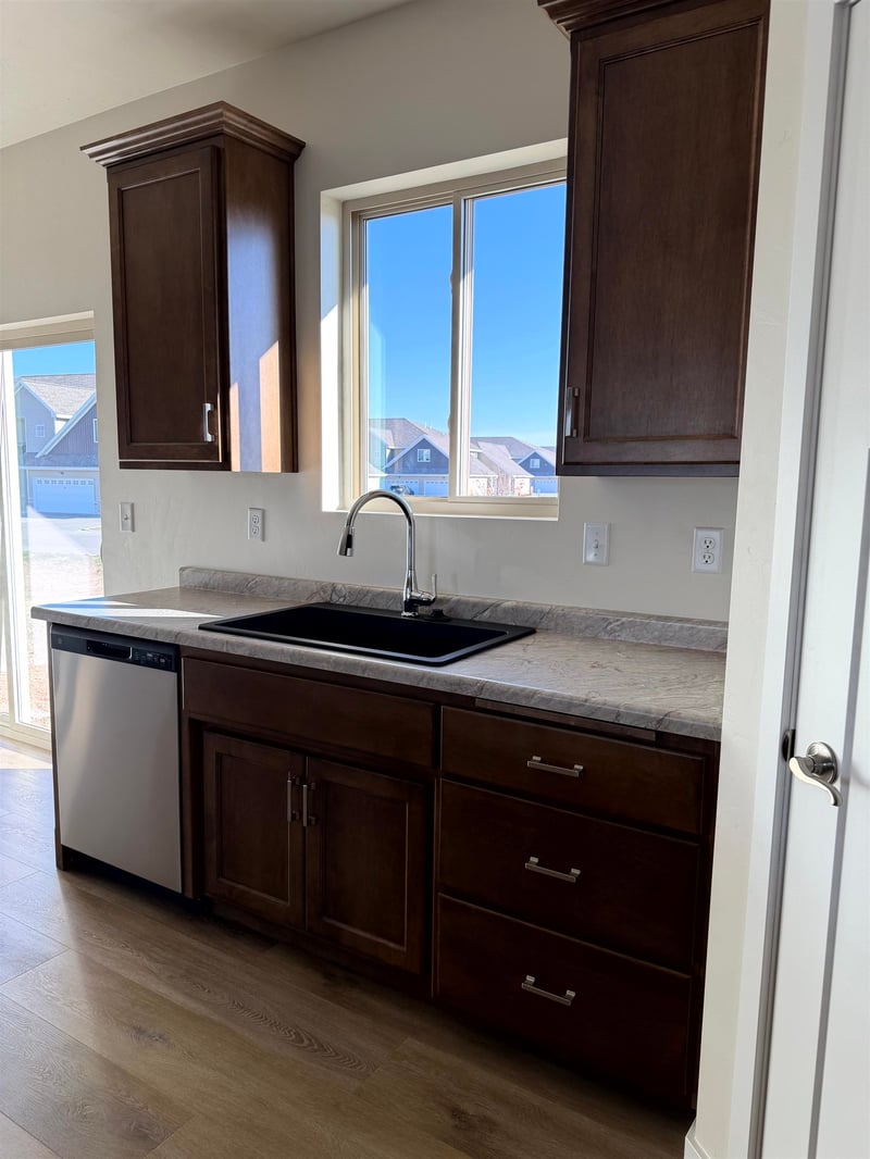 N9316 Gemstone Ct, Appleton, WI 54915