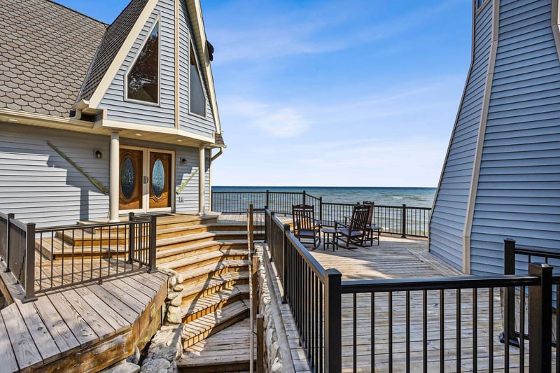 E7379 Washington Rd, Algoma, WI 54201