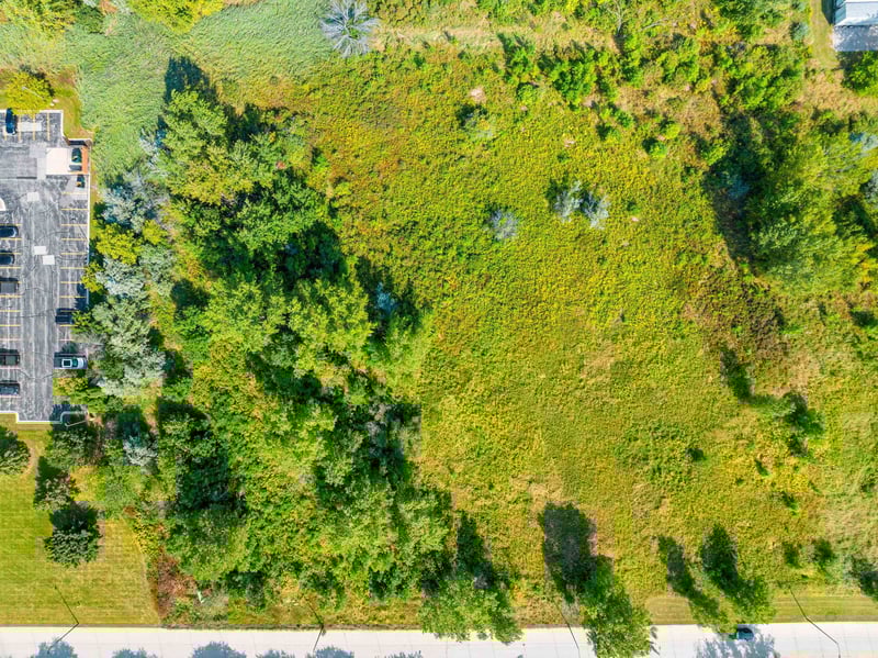 Lowell Dr, Green Bay, WI 54311