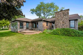 N9613 Bay Shore Ln, Luxemburg, WI 54217