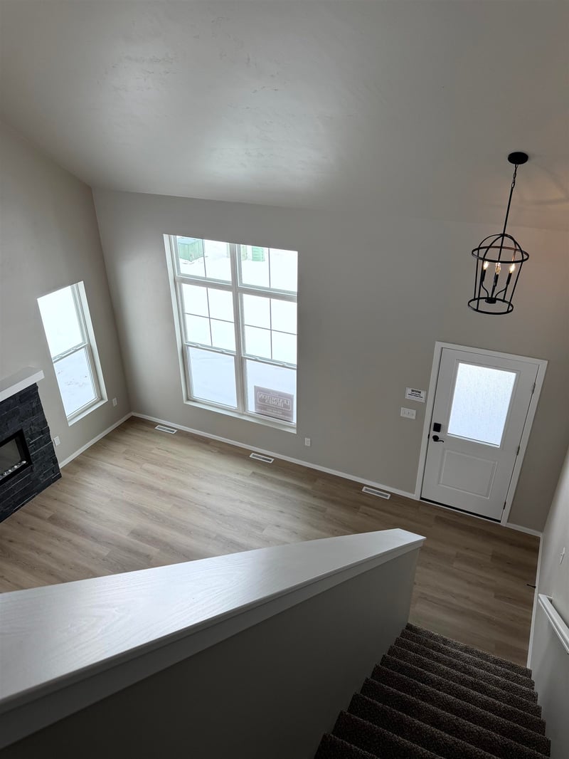 N9359 Gemstone Ct, Appleton, WI 54915