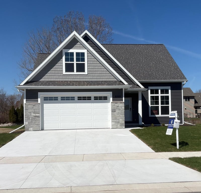 N9359 Gemstone Ct, Appleton, WI 54915