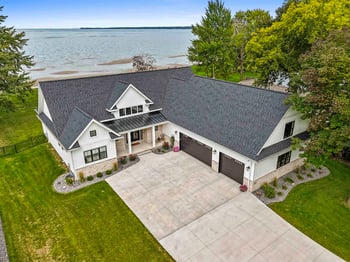 1751 East Shore Cir, Green Bay, WI 54302
