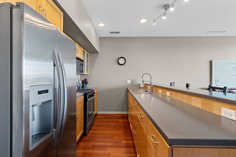 101 Cherry St #204, Green Bay, WI 54301