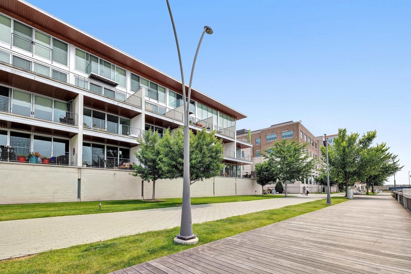 101 Cherry St #204, Green Bay, WI 54301