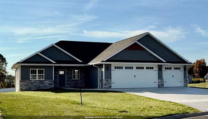 3811 Cooper Ct, Green Bay, WI 54313-2406